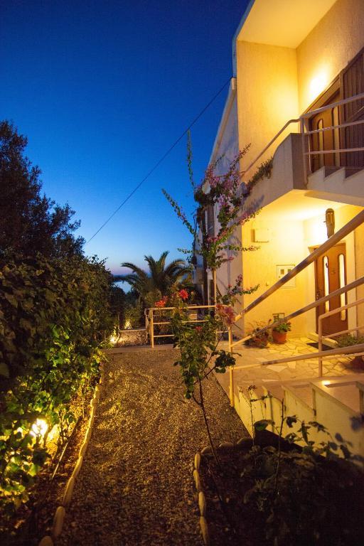 Villa Kate Vis Room photo